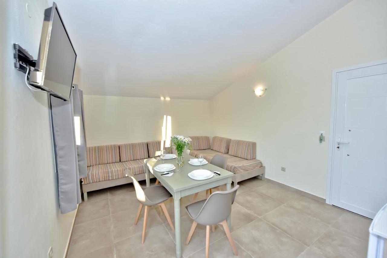 Golden Dream Apartments Anissaras Dış mekan fotoğraf